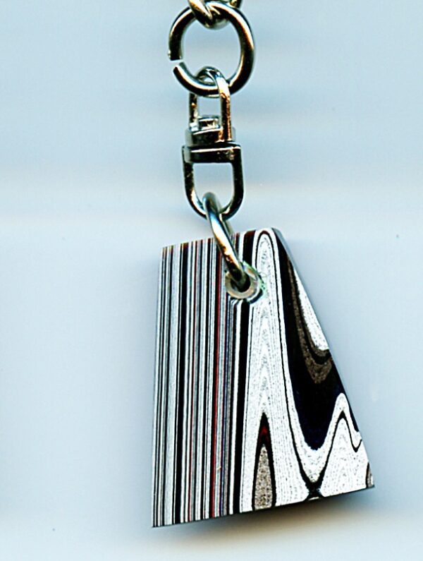 Fordite Keychain - 33.03mm x 26.25mm x 7.9mm          (2747)