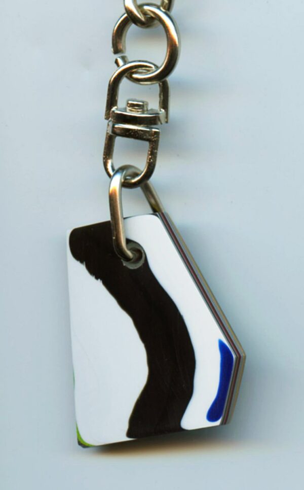 Fordite Keychain - 32.51mm x 26.9mm x 3.51mm          (2999)