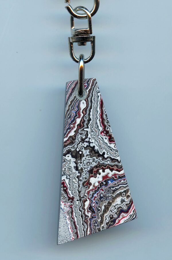 Fordite Keychain - Military Fordite - 27.98mm x 16.56mm x 7.59mm          (3104)